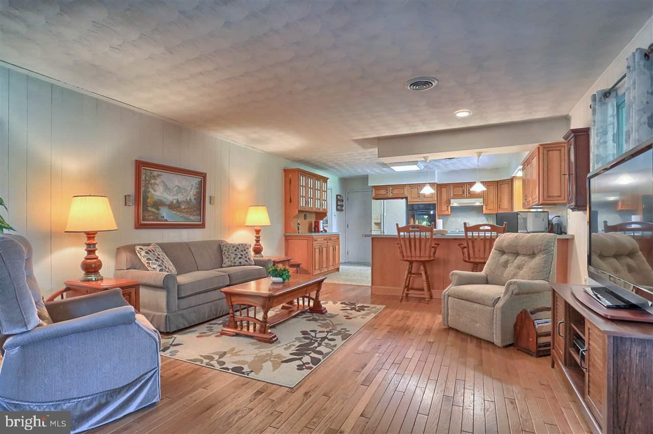 18141 Ridge Meadow Road Stewartstown, PA 17363 - Photo 9 of 25 Gallery Image 9