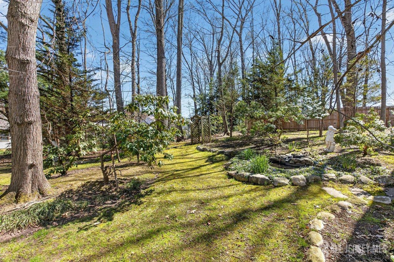 15 Cherokee Road East Brunswick, NJ 08816 - Photo 42 of 45