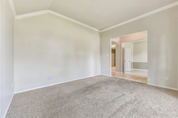 $2,450 | 317 Vantage Pointe Circle, League City, TX 77573