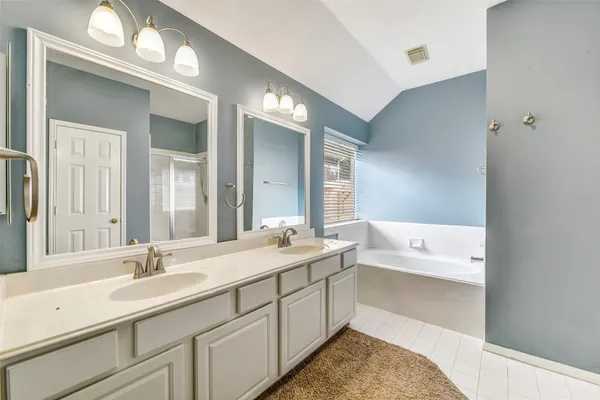 $2,450 | 317 Vantage Pointe Circle, League City, TX 77573