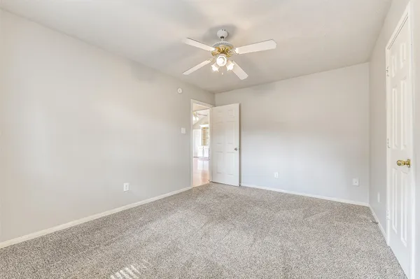 $2,450 | 317 Vantage Pointe Circle, League City, TX 77573