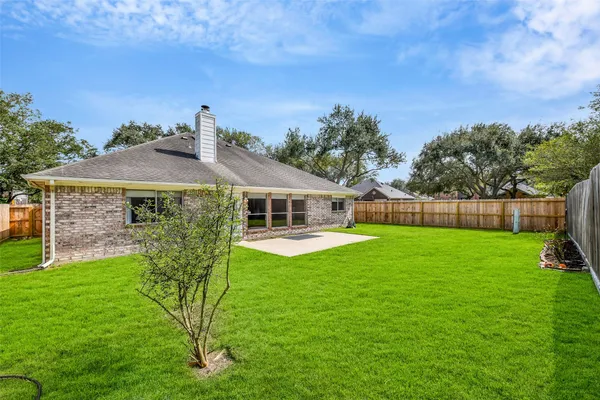 $2,450 | 317 Vantage Pointe Circle, League City, TX 77573