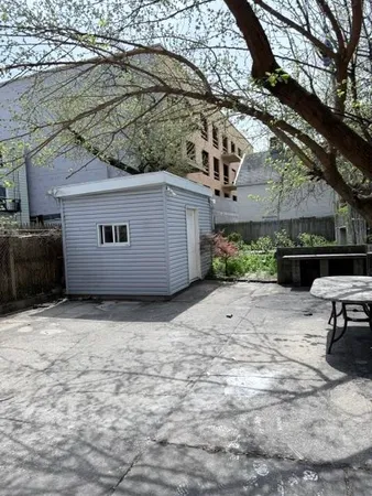 $3,000 | 85 Laidlaw Avenue, Unit 1, Jersey City, NJ 07306