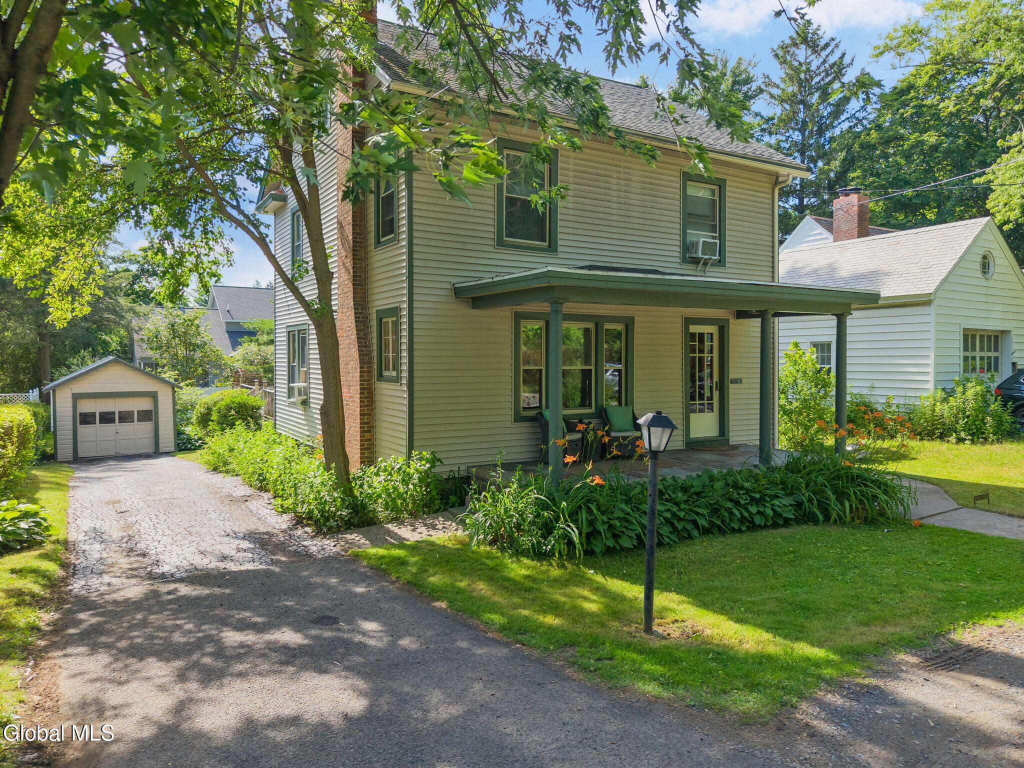 1045 Balltown Road Niskayuna, NY 12309 - Photo 6 of 63 3-1045BalltownRd03