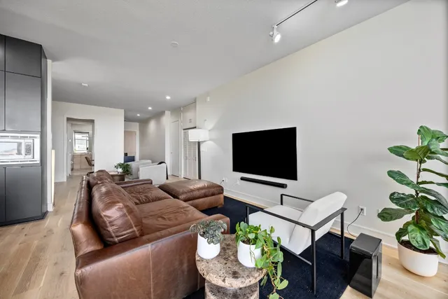 $550,000 | 555 East 5th Street, Unit 521, Austin, TX 78701