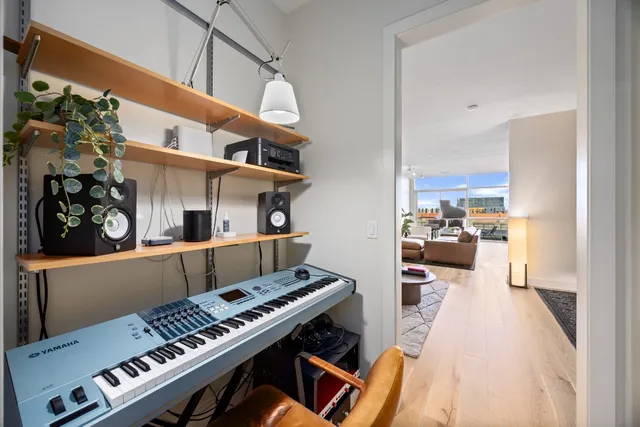 $550,000 | 555 East 5th Street, Unit 521, Austin, TX 78701