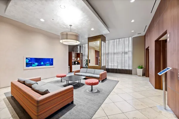 $499,999 | 555 East 5th Street, Unit 521, Austin, TX 78701