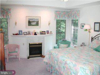 21 Grouse Point Circle Shillington, PA 19607 - Photo 3 of 6 Gallery Image 3