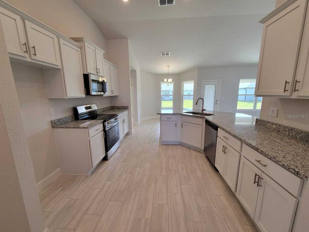 16464 Southwest 54th Ct Road Ocala, FL 34473 - Photo 13 of 23 Gallery Image 13