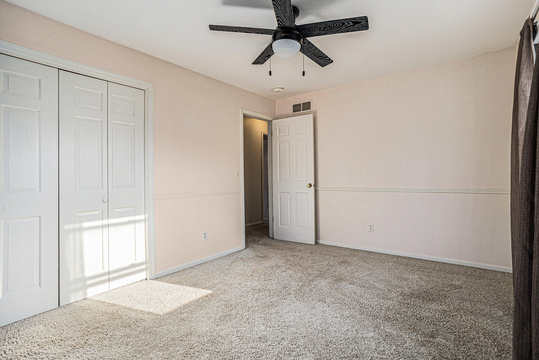 1426 Northampton Road Kalamazoo, MI 49006 - Photo 18 of 26 Bed 3