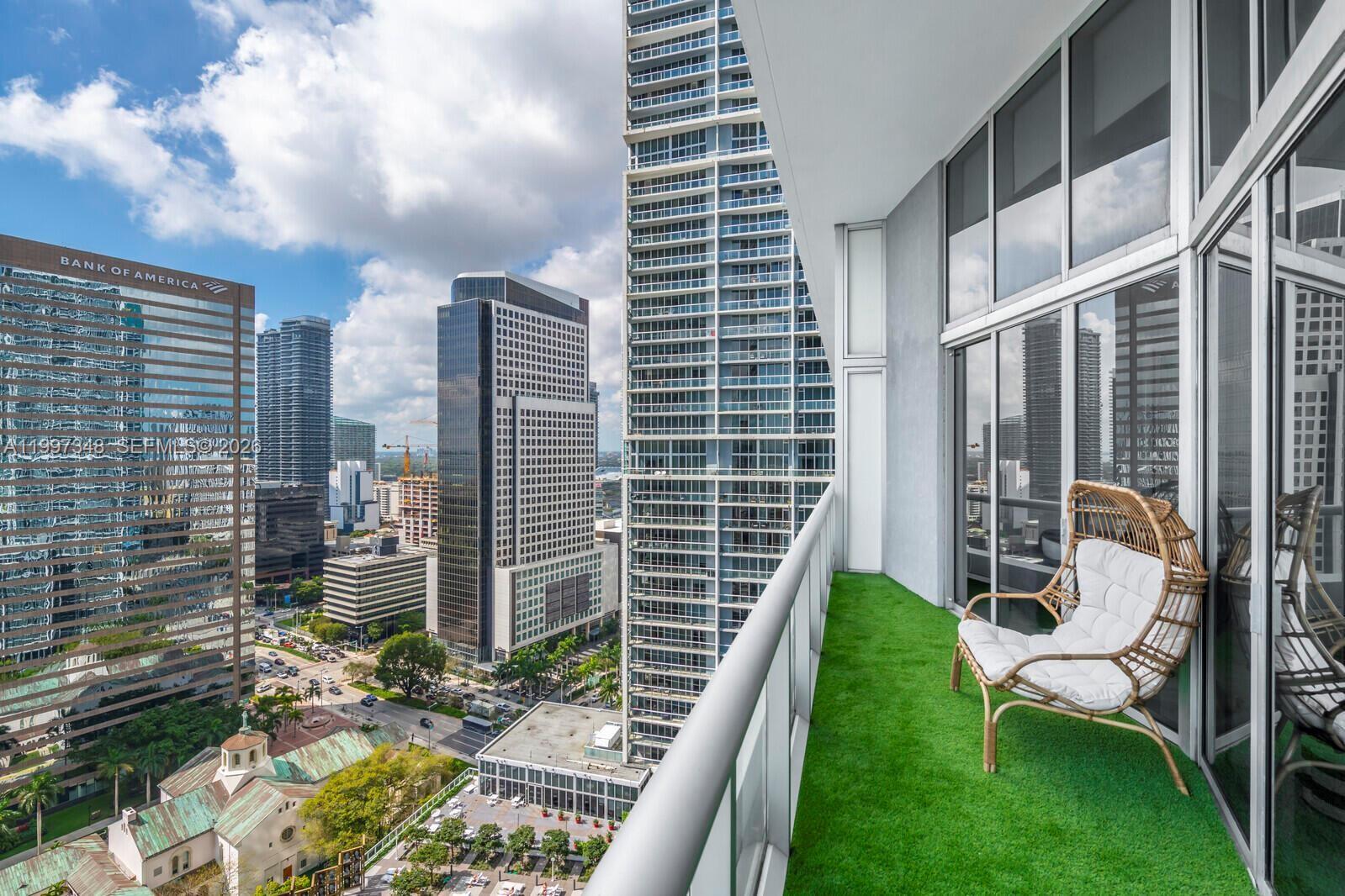 475 Brickell Avenue, Unit 2811 Miami, FL 33131 - Photo 13 of 14
