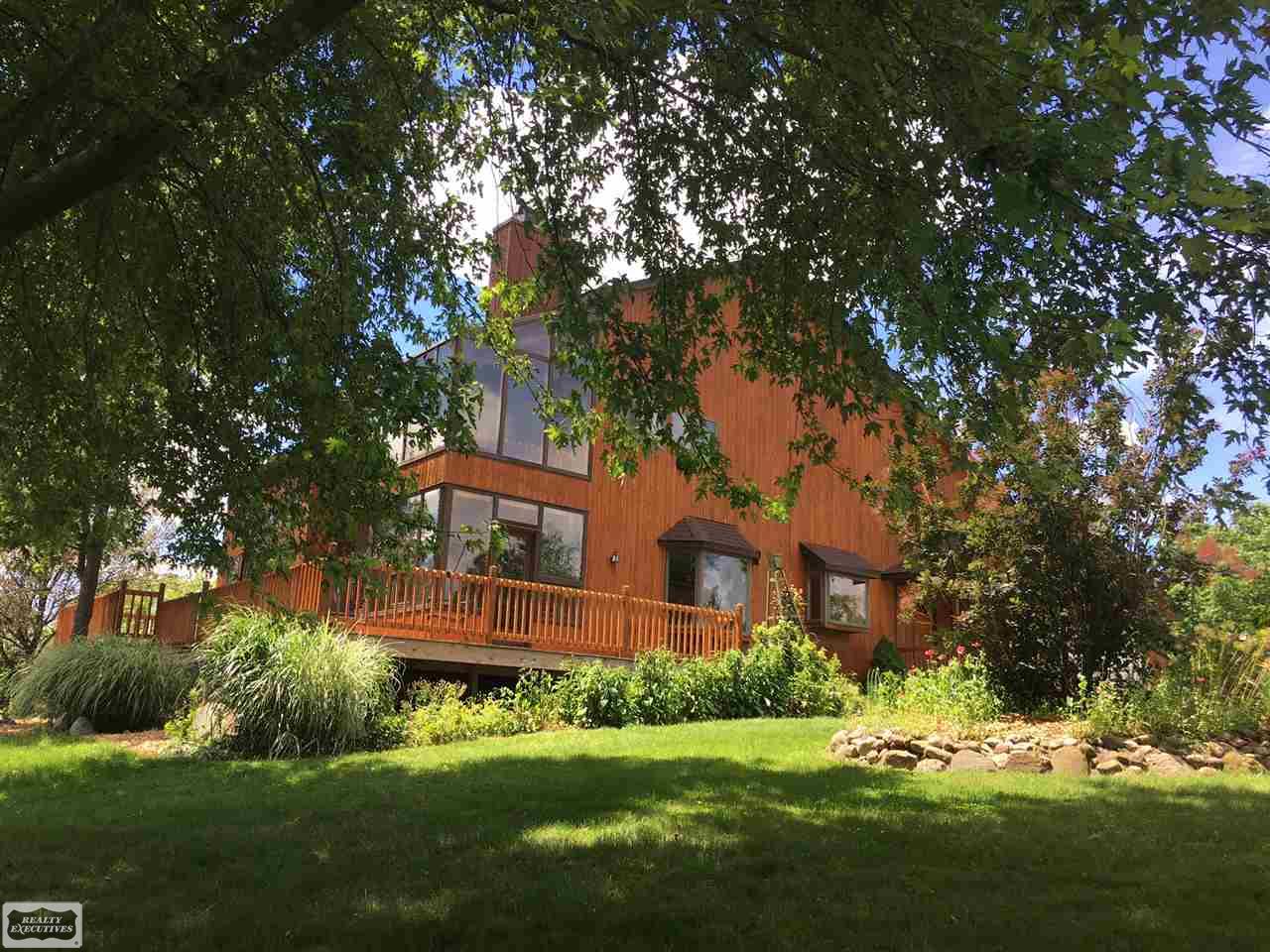 11920 Gilbert Road Memphis, MI 48041 - Photo 35 of 36 31325272-34.JPG