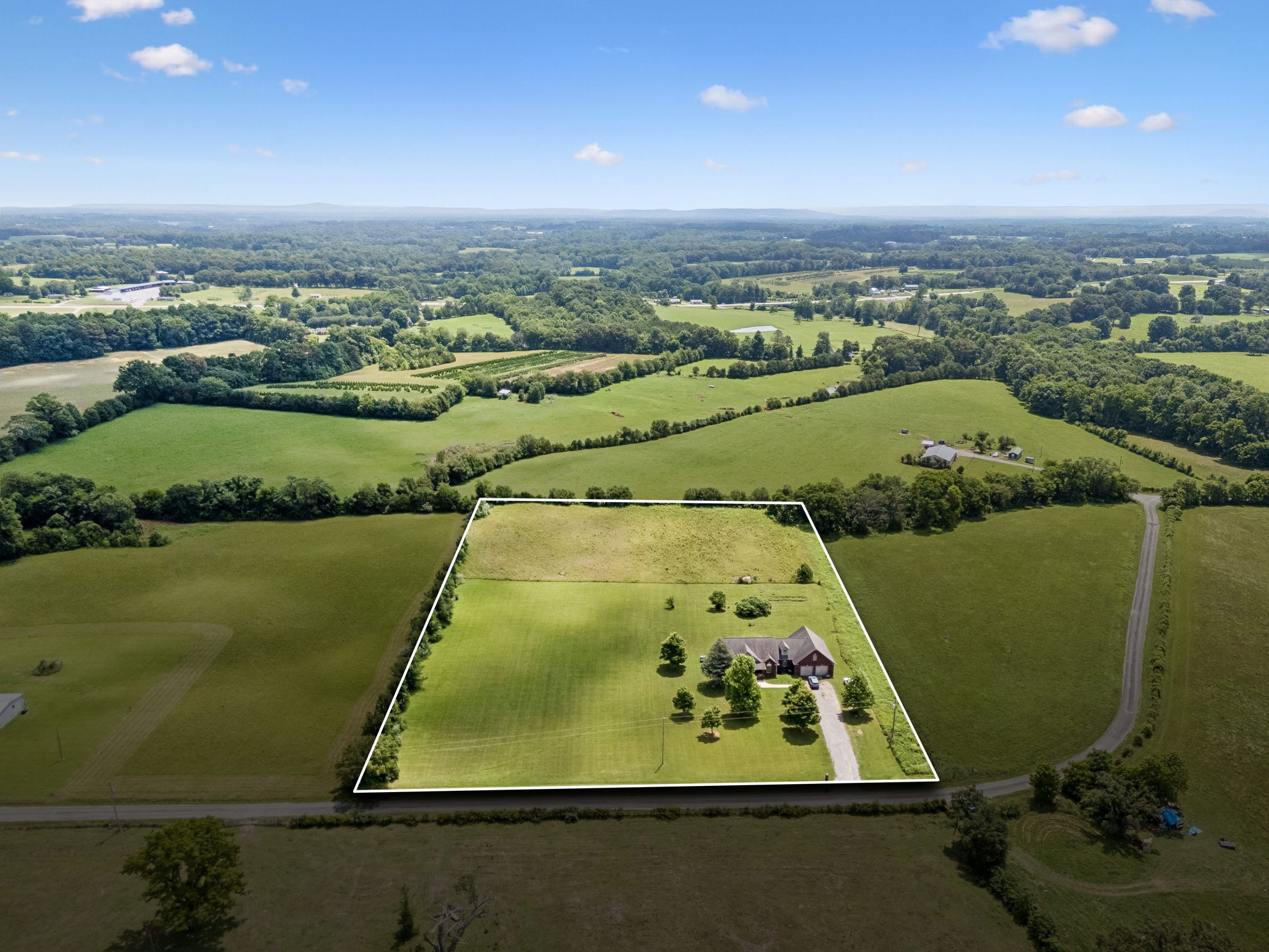 495 Roy Womack Road Smithville, TN 37166 - Photo 23 of 24 Gallery Image 23