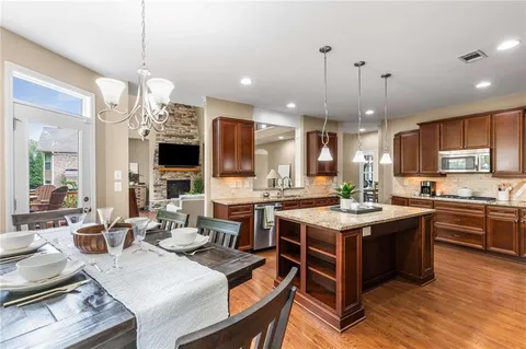 $779,500 | 107 Millstone Manor Court, Woodstock, GA 30188