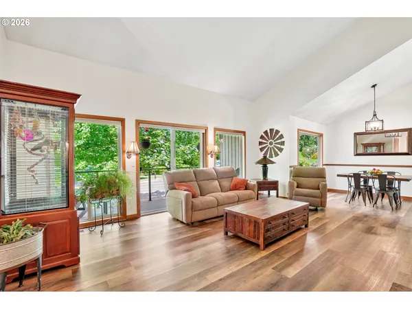 $775,000 | 10300 Southwest Coquille Drive, Tualatin, OR 97062
