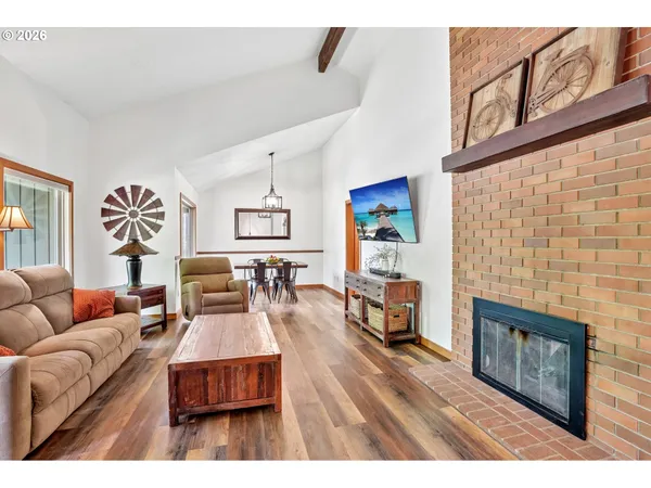 $775,000 | 10300 Southwest Coquille Drive, Tualatin, OR 97062