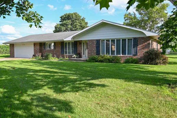 $349,900 | 405 East Main Street, Royal, IL 61871