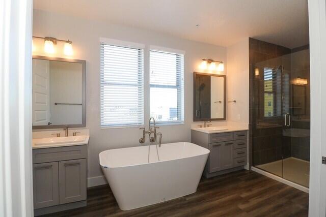 8653 Ivanhoe Drive Melbourne, FL 32940 - Photo 16 of 24 a bathroom with a bathtub and a sink