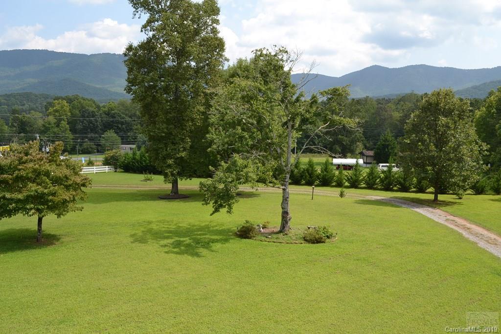 5668 Hayes Waters Road Morganton, NC 28655 - Photo 6 of 46 Gallery Image 6