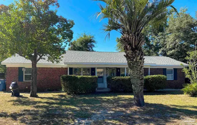 $435,000 | 118 Shirley Drive, Gulf Breeze, FL 32561
