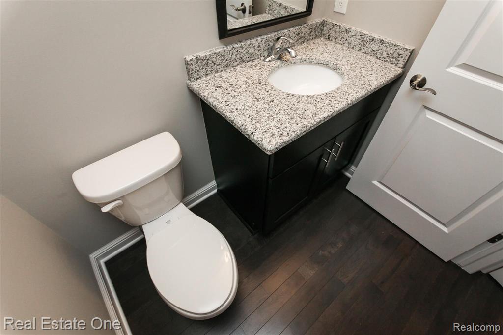 2466 Eastern Avenue Rochester Hills, MI 48307 - Photo 42 of 48