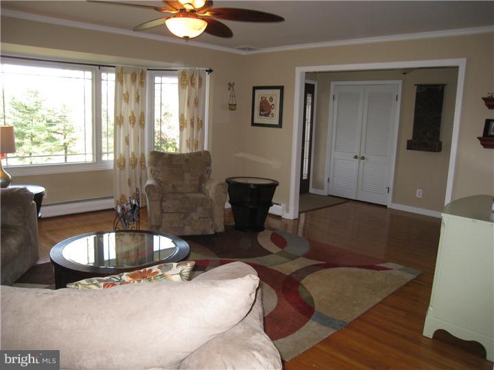 609 McKean Road Ambler, PA 19002 - Photo 4 of 25 Living Room