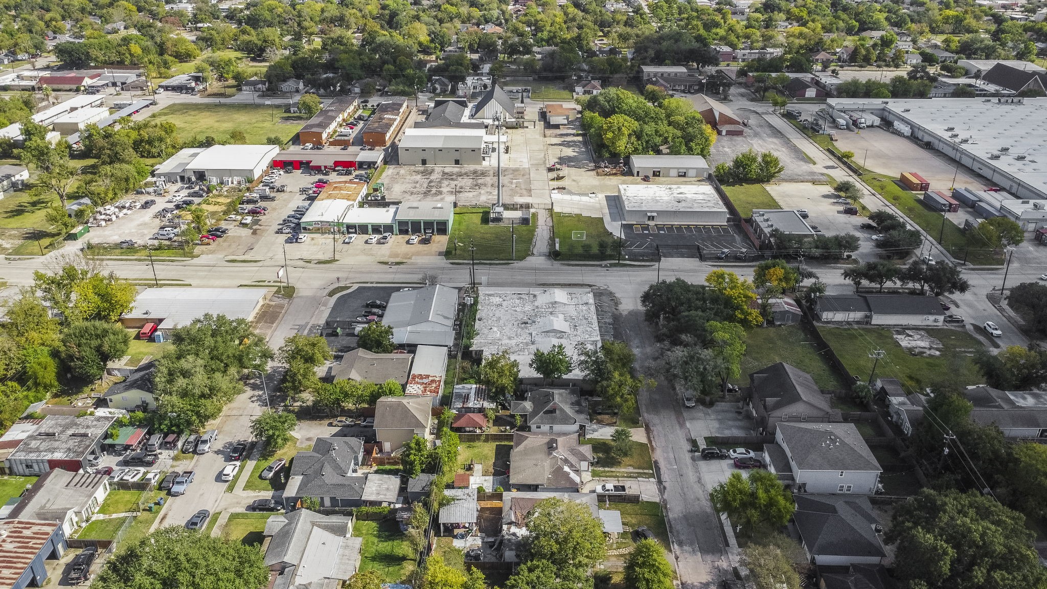 1018 Shaver Street Pasadena, TX 77506 - Photo 37 of 43 High-angle view displaying surrounding homes, businesses, and major access roads.