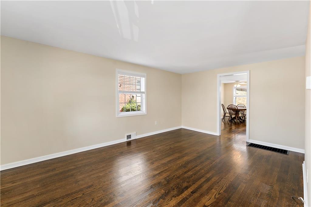 2107 Swallow Hill Road Pittsburgh, PA 15220 - Photo 3 of 33 Gallery Image 3