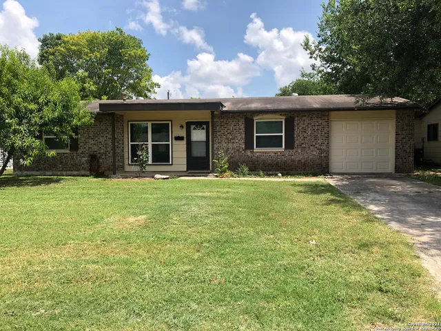 $1,500 | 626 Aviation Avenue, Schertz, TX 78154
