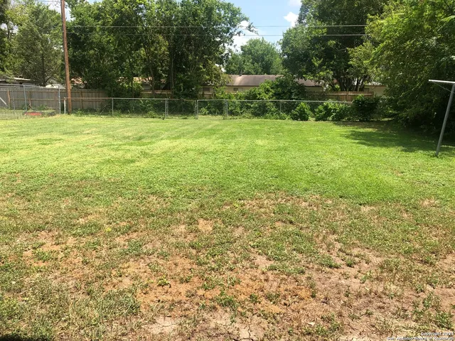 $1,500 | 626 Aviation Avenue, Schertz, TX 78154