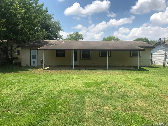$1,500 | 626 Aviation Avenue, Schertz, TX 78154