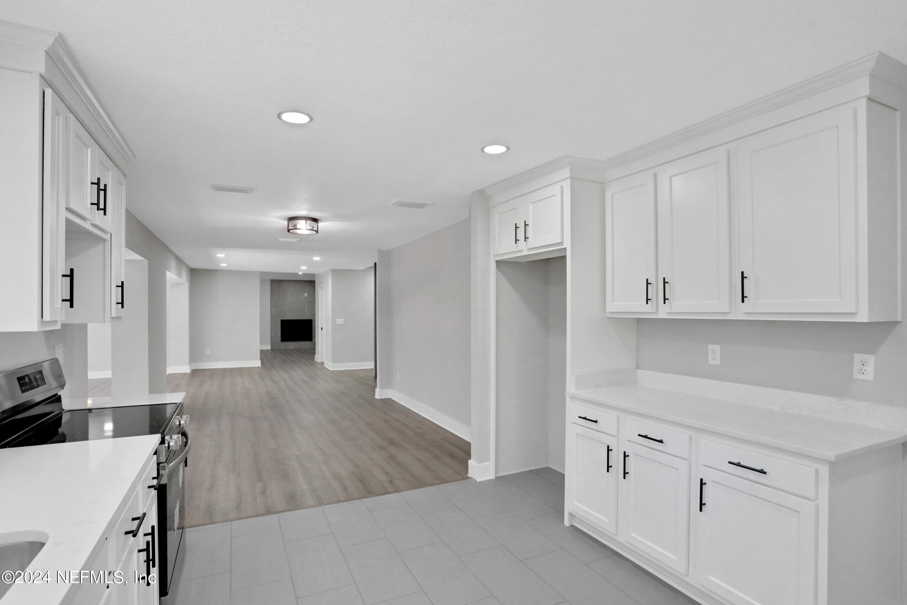 6041 Ribault Road Jacksonville, FL 32209 - Photo 7 of 31 7O0A8368