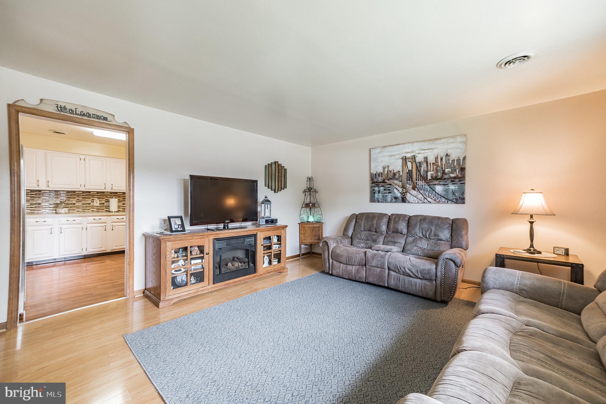 34 Jefferson Road Pennsville, NJ 08070 - Photo 4 of 30 Gallery Image 4
