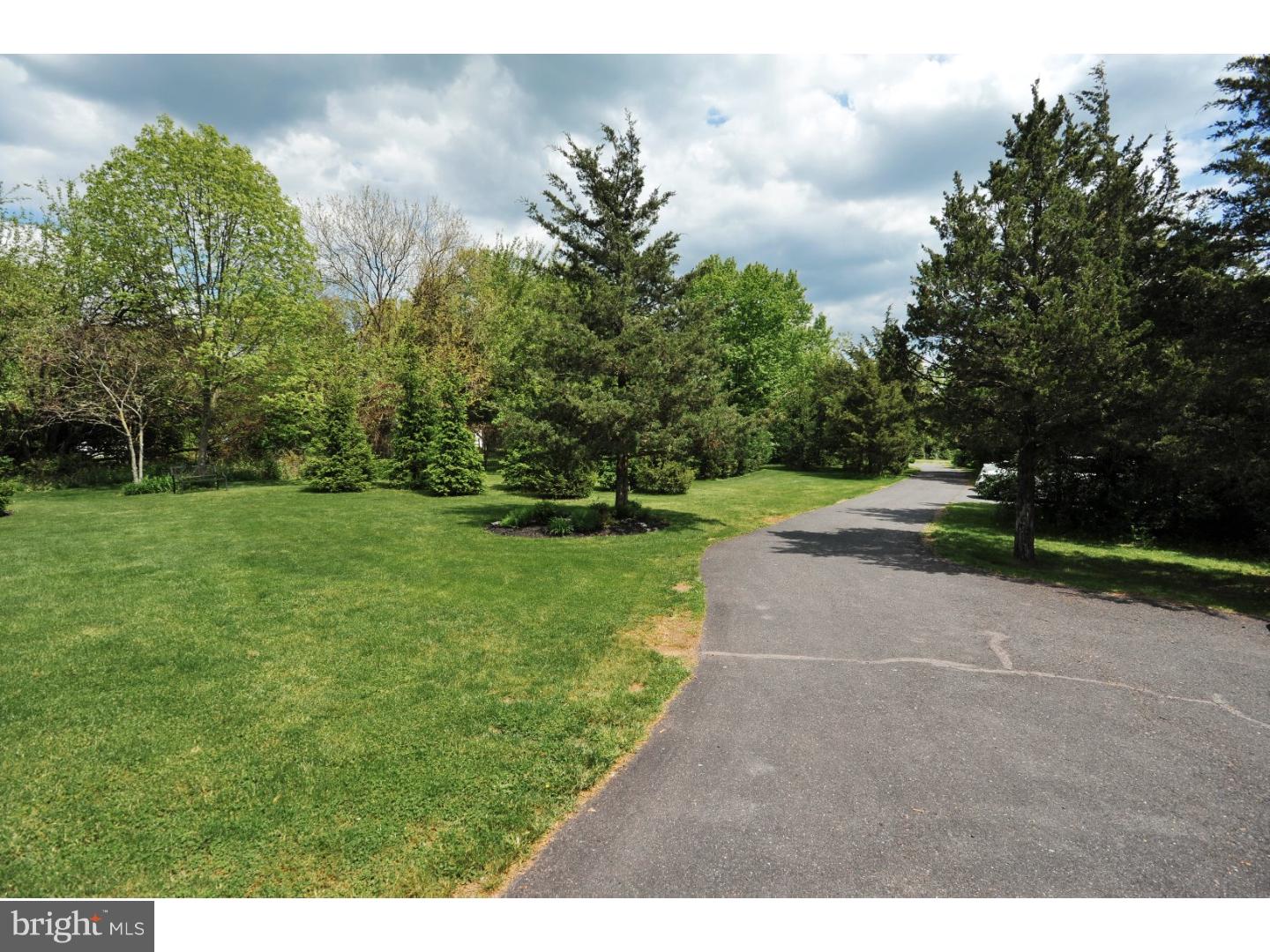 2263 East Buck Road Pennsburg, PA 18073 - Photo 23 of 25 Gallery Image 23