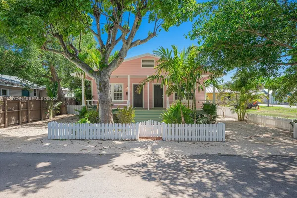 a view of a house with a garden