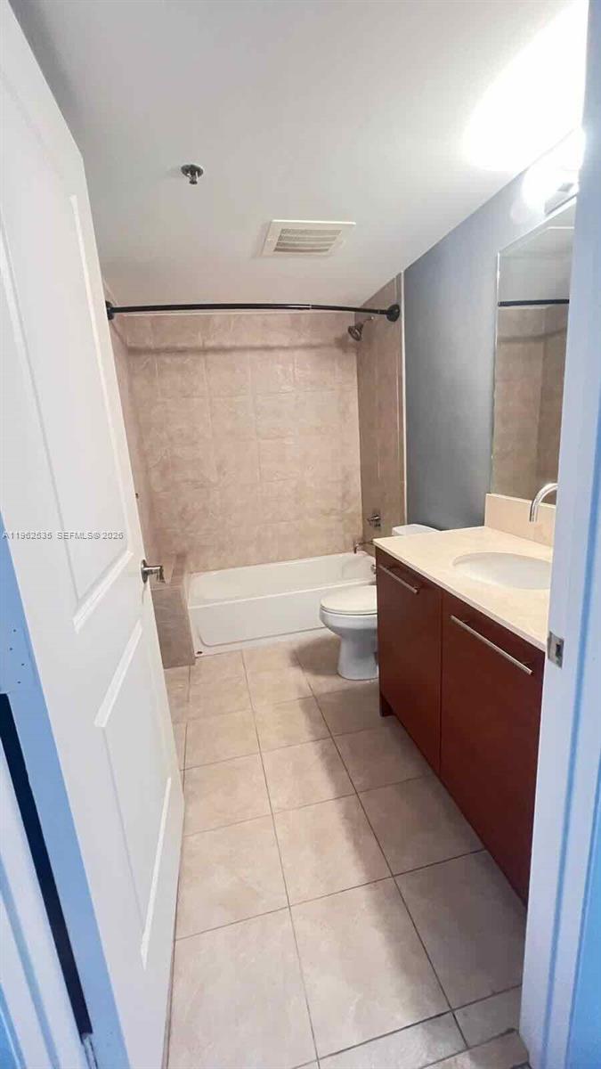 2641 North Flamingo Road, Unit 1701N Sunrise, FL 33323 - Photo 31 of 48