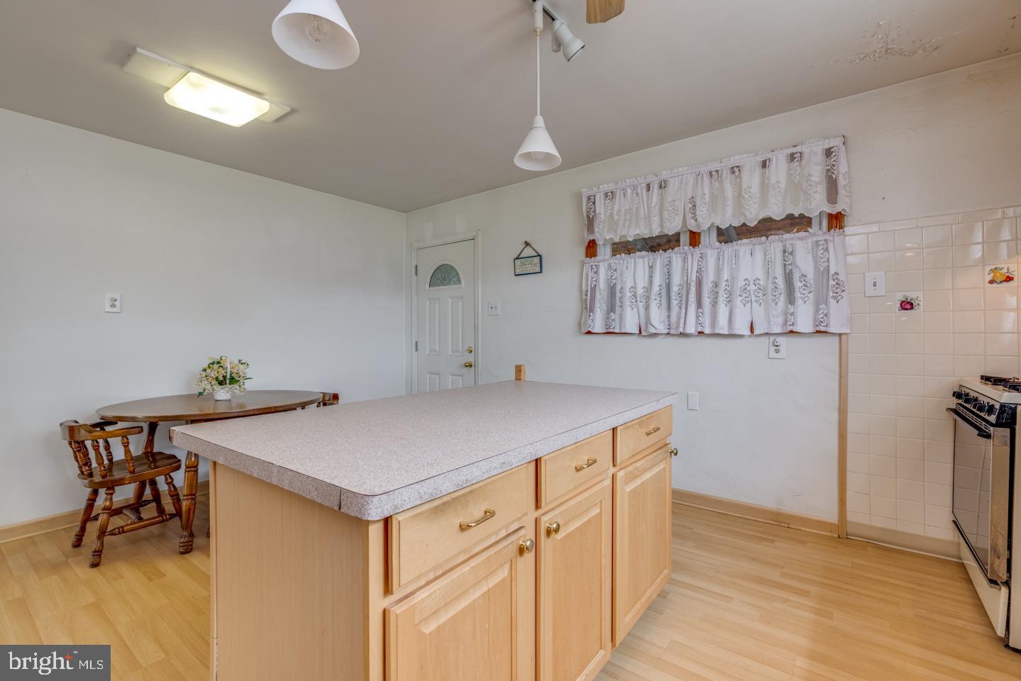 411 Rancocas Avenue Riverside, NJ 08075 - Photo 17 of 44