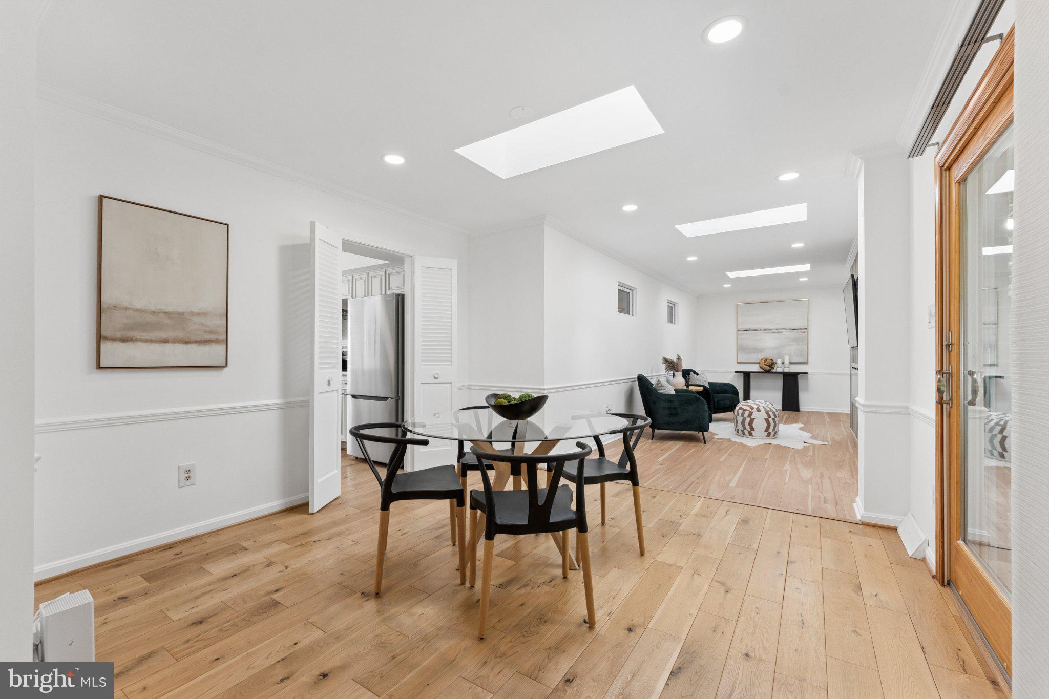 3219 Fox Mill Road Oakton, VA 22124 - Photo 14 of 87 Bright and airy modern living space.