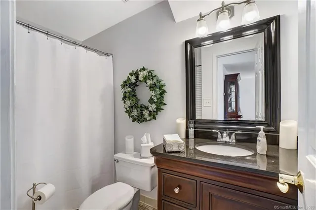 $199,000 | 1400 Hartford Turnpike, Unit 25, North Haven, CT 06473