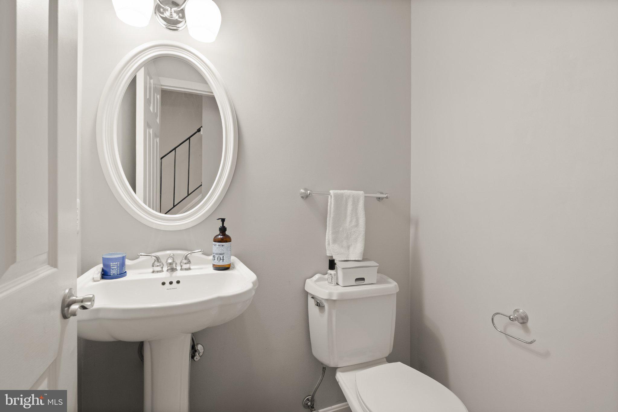 905 South Rolfe Street, Unit 2 Arlington, VA 22204 - Photo 25 of 55 Gallery Image 25
