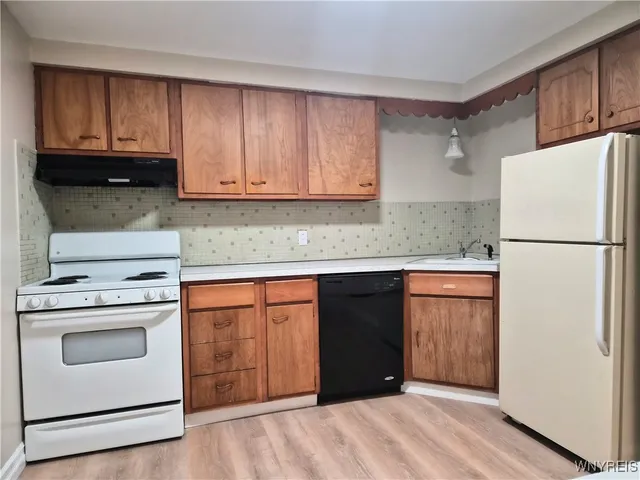 $1,850,000 | 2473 Elmwood Avenue, Buffalo, NY 14217