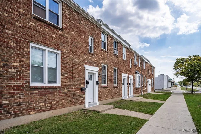 $1,850,000 | 2473 Elmwood Avenue, Buffalo, NY 14217