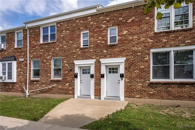 $1,850,000 | 2473 Elmwood Avenue, Buffalo, NY 14217