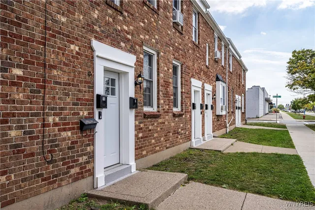 $1,850,000 | 2473 Elmwood Avenue, Buffalo, NY 14217