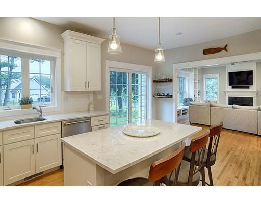 17 Oregon Road Southborough, MA 01772 - Photo 9 of 27