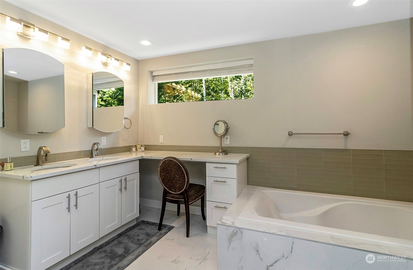 5124 Schwarzmiller Road Lake Stevens, WA 98258 - Photo 20 of 32 a bathroom with a bathtub sink and mirror