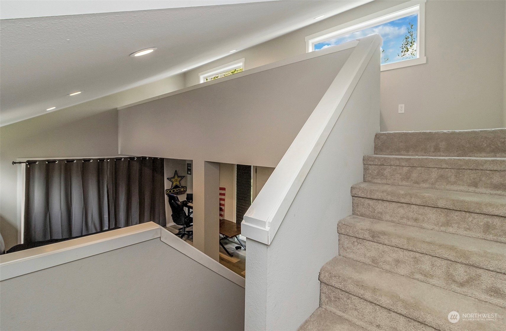 5124 Schwarzmiller Road Lake Stevens, WA 98258 - Photo 28 of 32 a view of entryway