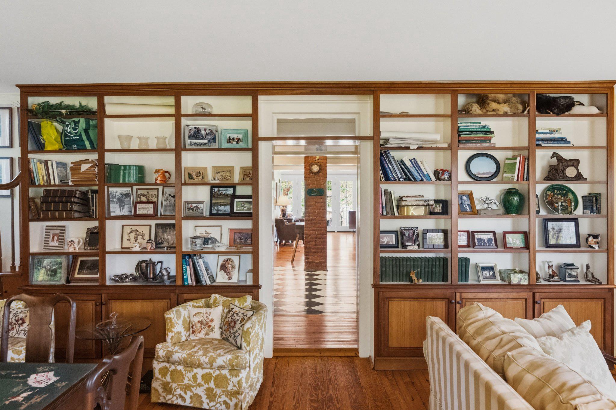 18101 Cattail Road Poolesville, MD 20837 - Photo 39 of 79 Custom built-ins and original transom window