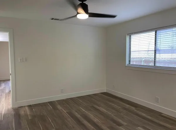 $2,400 | 909 Cripple Creek Drive, Austin, TX 78753