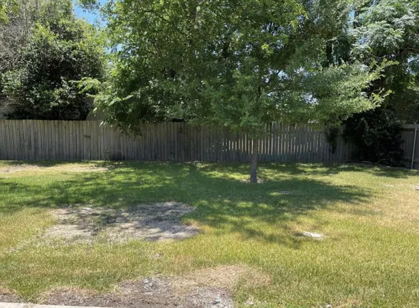 $2,400 | 909 Cripple Creek Drive, Austin, TX 78753